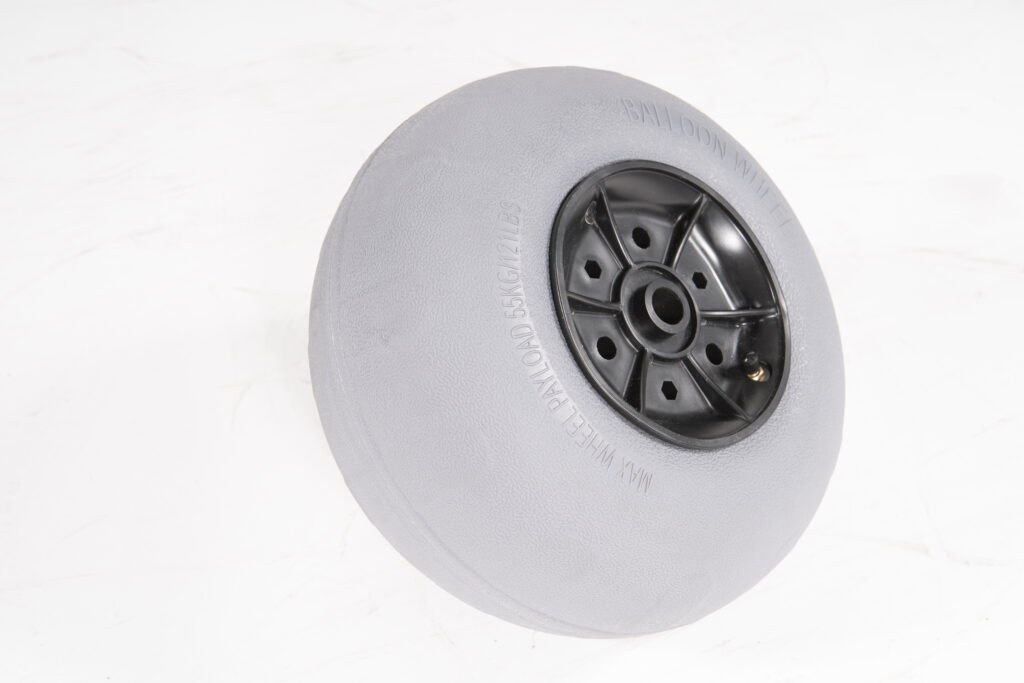 Balloon_tire_1_